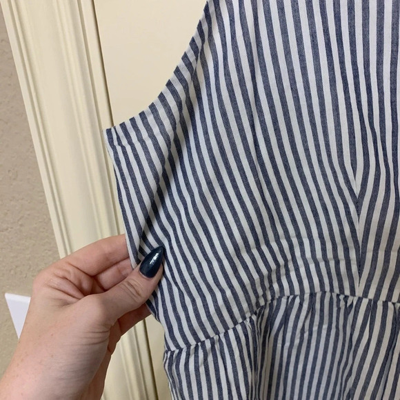 NWT a.n.a Striped Blouse - Picture 2 of 6